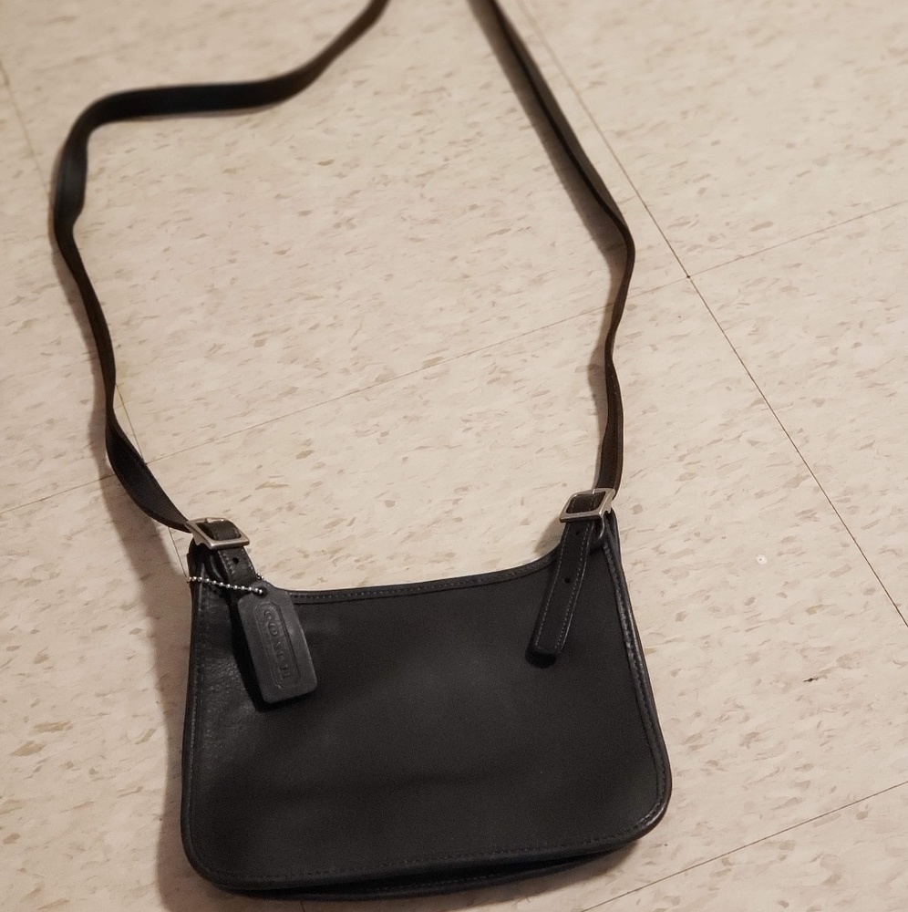 Coach classic shoulder bag